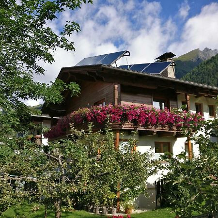 Privatzimmer Helene Mariacher Apartment Virgen Exterior photo